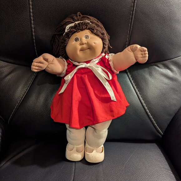 ⭐ Vintage 1980s Cabbage Patch Kid 'Bibi (Italian) - Picture 1 of 11